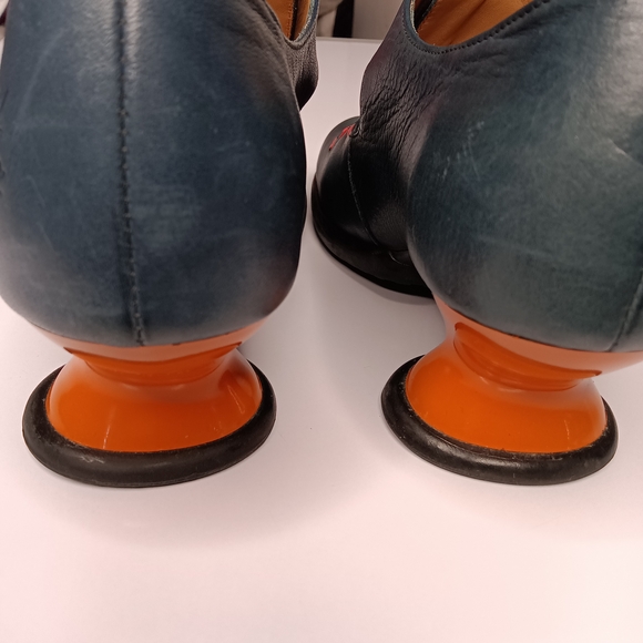 John Fluevog Black and Orange Clogs with Bold Design - Picture 2 of 12